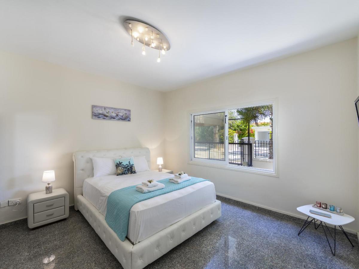 הוילה לרנקה Meneou Seaside Mansion 7 מראה חיצוני תמונה