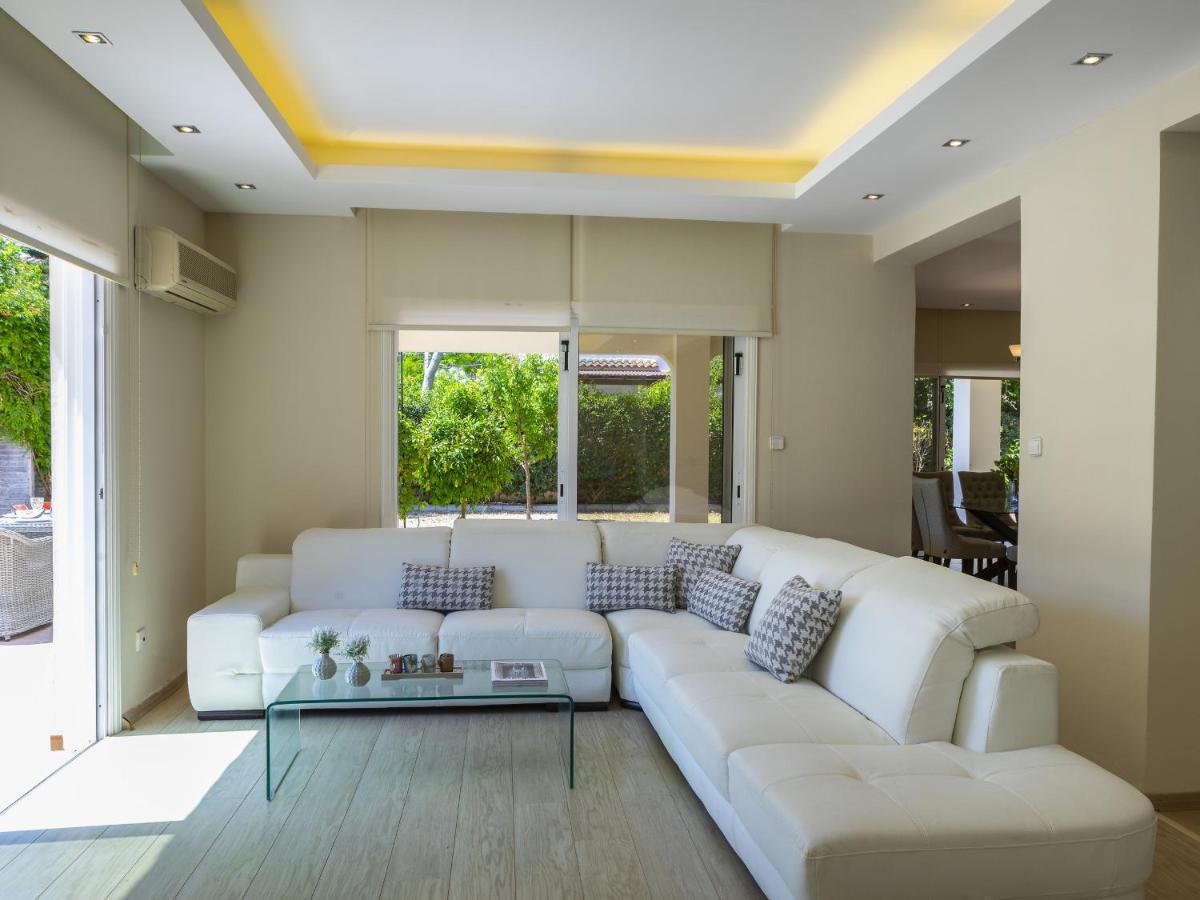 הוילה לרנקה Meneou Seaside Mansion 7 מראה חיצוני תמונה